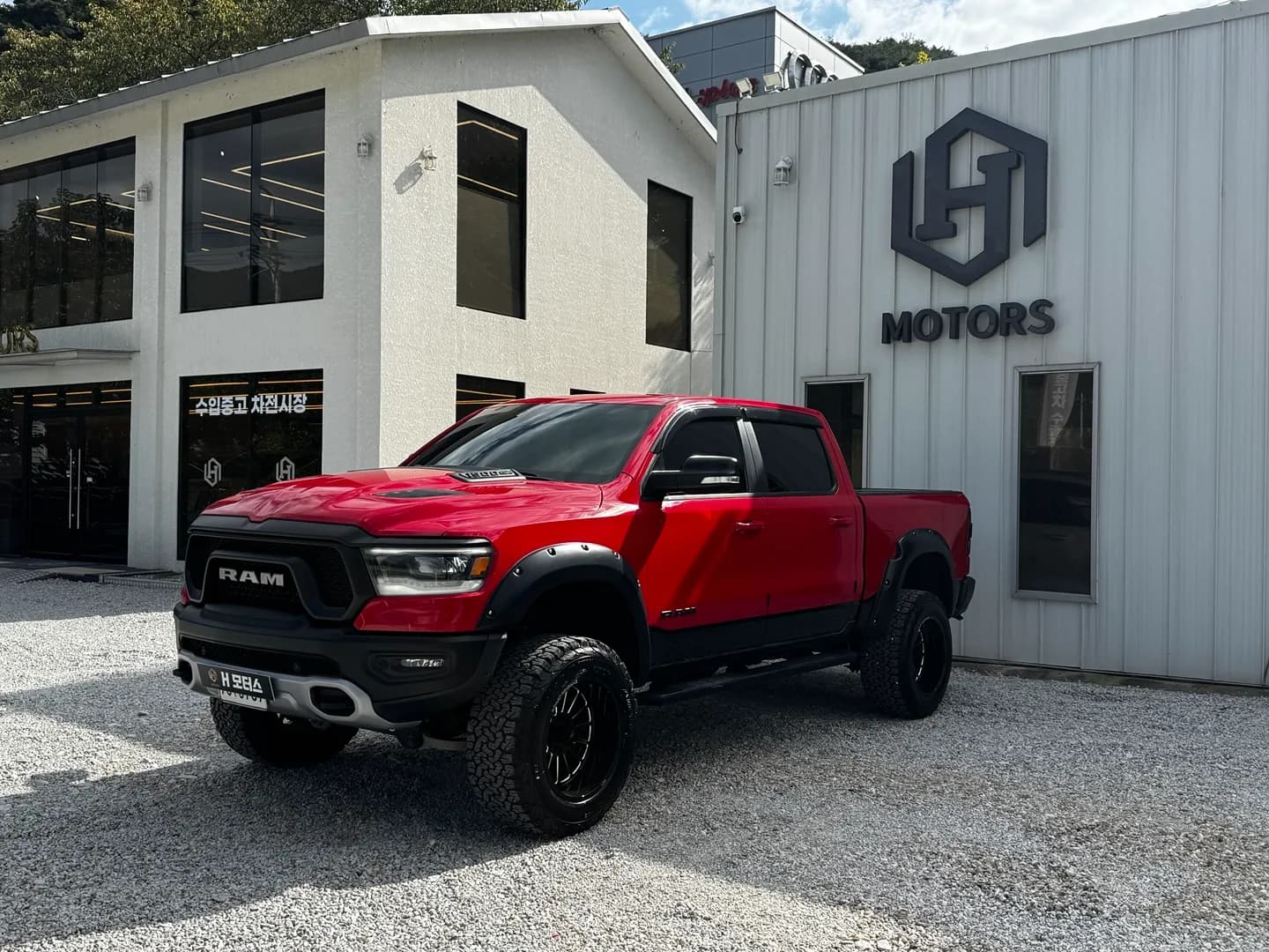 Dodge Ram1500 Rebel 대표 사진
